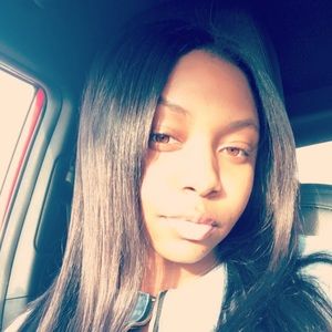 Meet your Posher, Camille